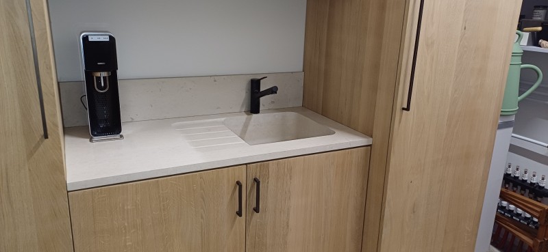 Réalisation d'un évier massif sur mesure en pierre de Tavel à Saint Rémy de Provence (13)